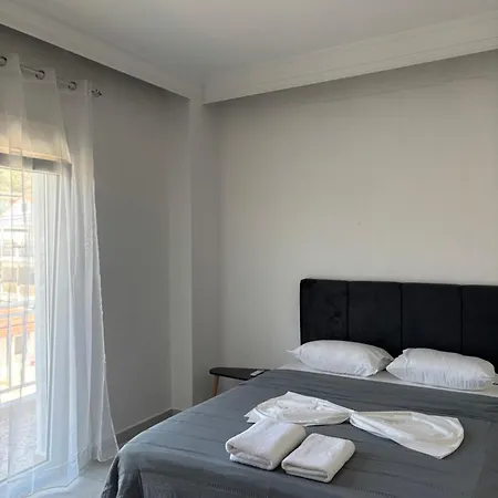 Matina And Thaleia * Potósz